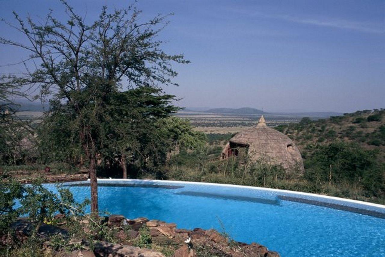 Serengeti Serena Safari Lodge Exteriör bild