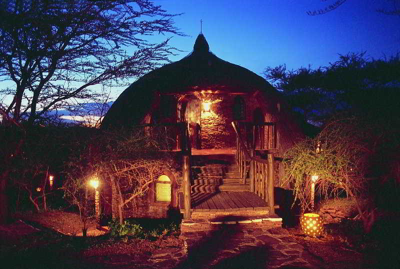 Serengeti Serena Safari Lodge Exteriör bild